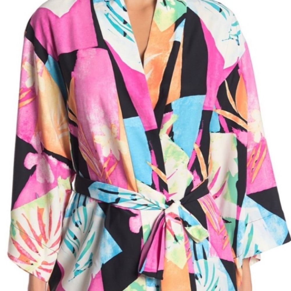 Natori Printed Long Sleeve Wrap sz M
